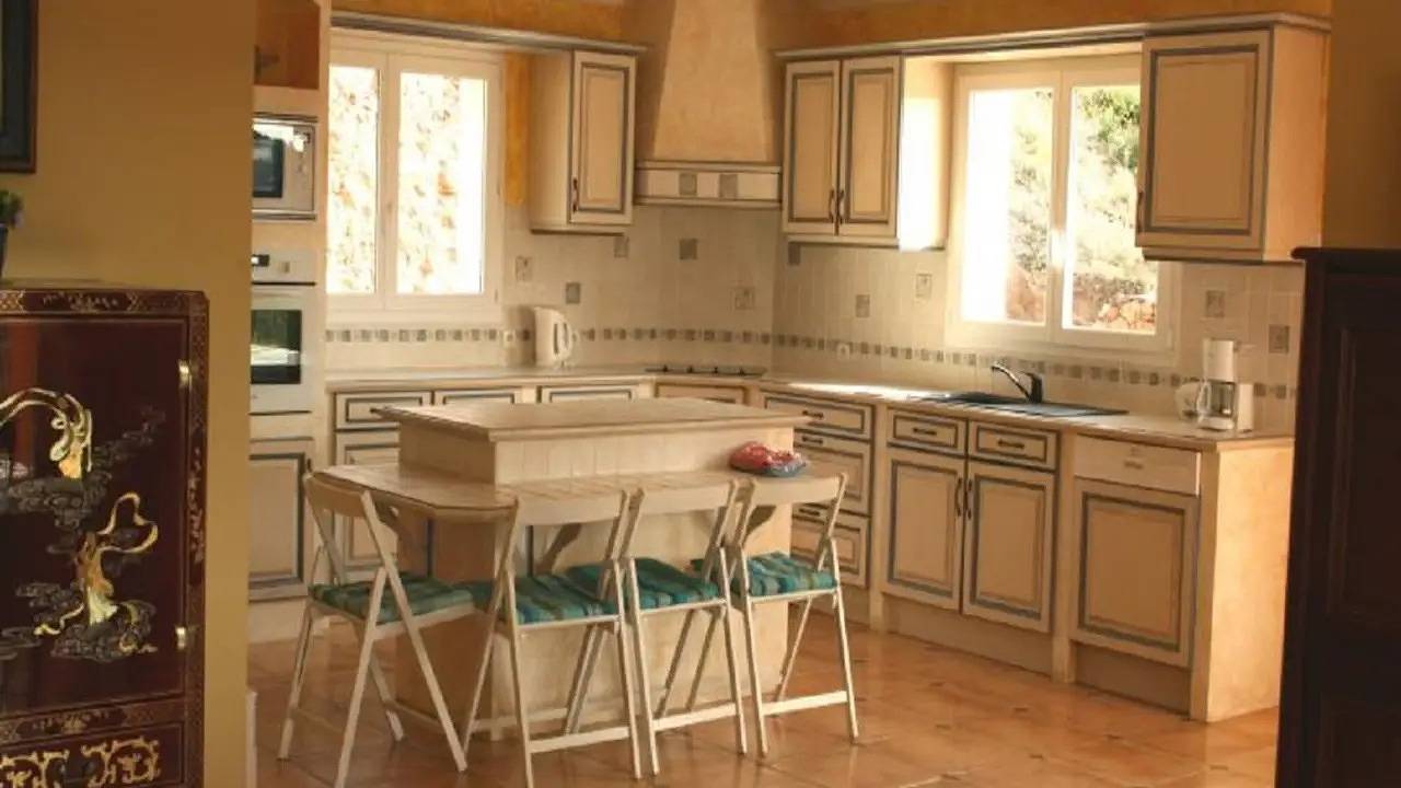 Villa für 6 Personen (190 m²) in Roquebrun in Roquebrun, Béziers und Umgebung