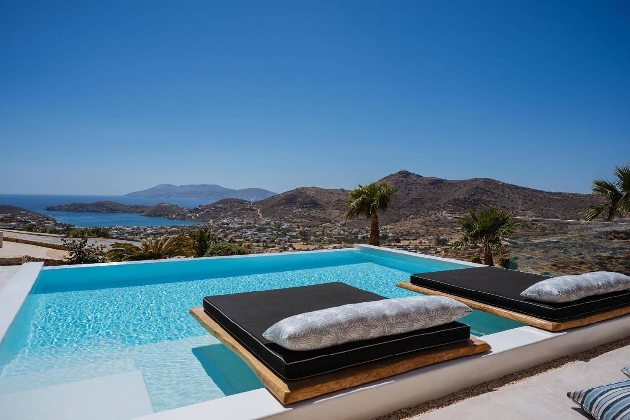 Youtopia Junior suite in Mpouris, Ios