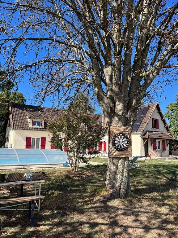 Location de vacances pour 2 personnes, avec piscine et vue ainsi que jardin et terrasse à Sigoulès - 2