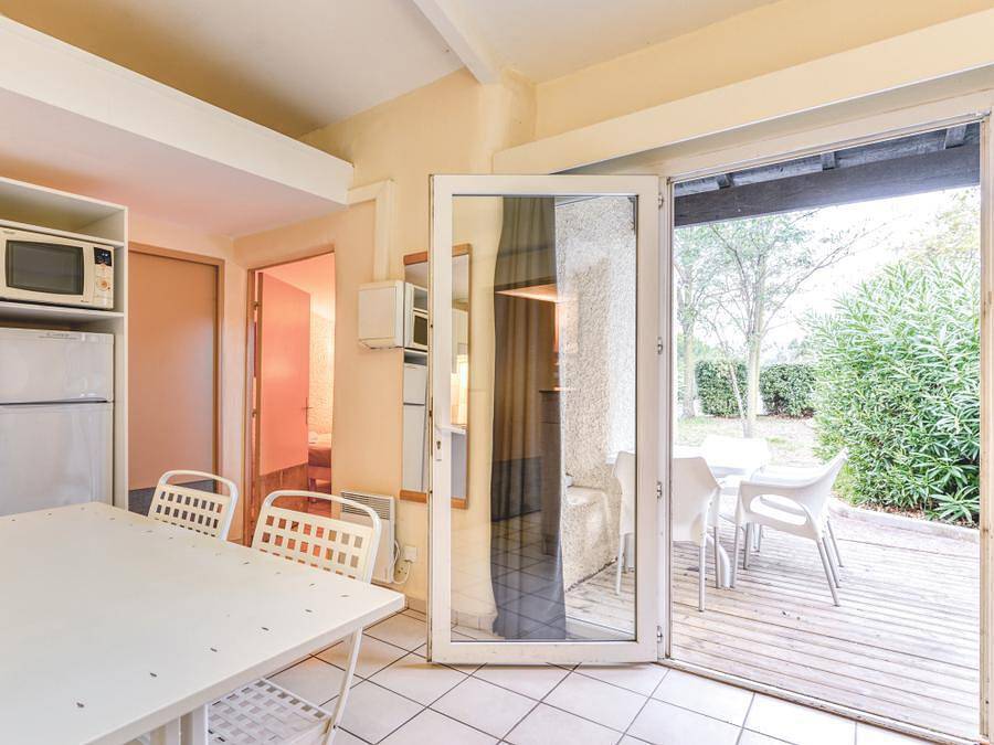 Sowell - Résidence Les Lauriers Roses - Appartement 2 personnes - 2 pièces- 2 personnes in Cap d'Agde, Agde