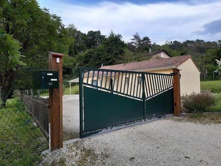 Location de vacances pour 6 personnes, avec terrasse et vue, animaux acceptés à Chancelade - 4