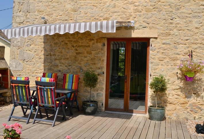 Le Moyen, casa con encanto, piscina compartida, jardín y Wi-Fi in Auriolles, Región de Langon