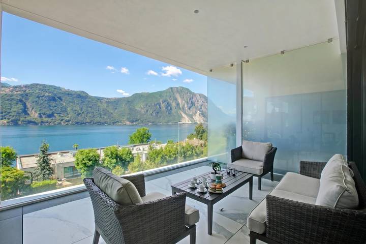 Ferienwohnung für 4 Personen, mit Terrasse und Seeblick