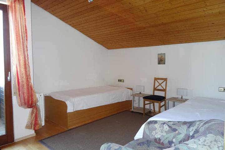 Ferienwohnung für 6 Personen, mit Garten und Balkon in Göppingen - 3