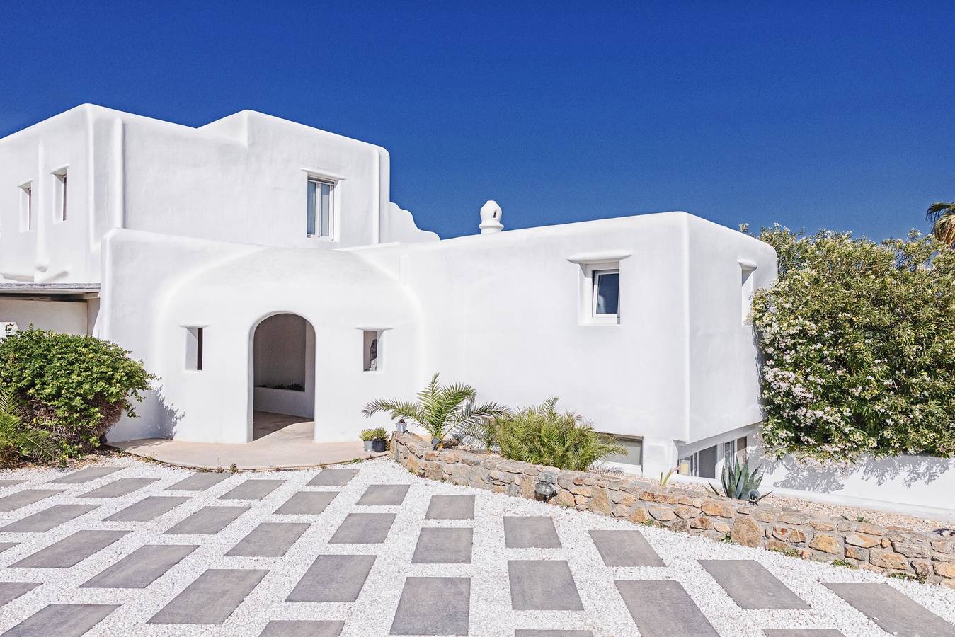 Alegria Mykonos 7 Suites: Lusso e Privacy per Gruppi Numerosi in Kalafati, Mykonos