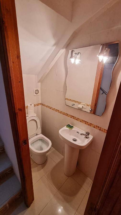 Twin Room with Shared Bathroom in Benalmádena Costa, Benalmádena