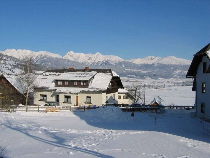 Ferienhaus für 16 Personen, mit Balkon und Terrasse sowie Garten und Sauna in Mauterndorf