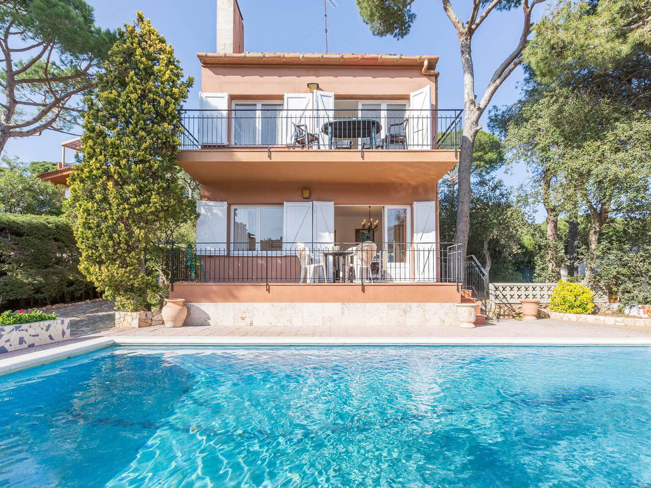 Quiet studio with shared pool in Calella de Palafrugell, foto 7