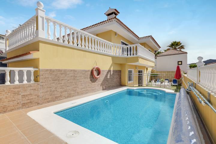 Ferienwohnung für 5 Personen, mit Garten, kinderfreundlich in Arona - 3