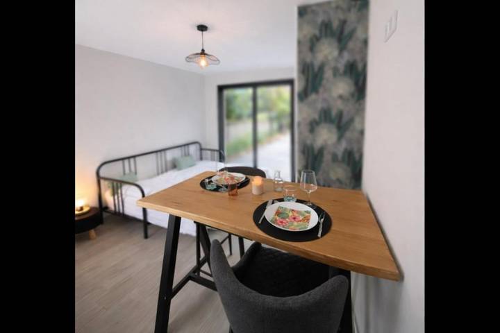 Gîte pour 2 personnes, avec jardin et terrasse à Saint-André-de-Cubzac - 2