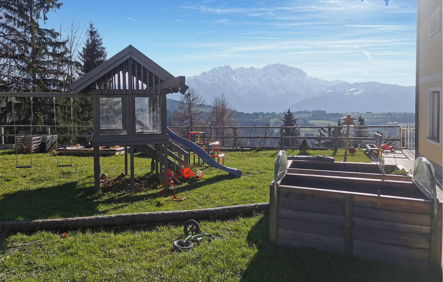 Ganze Ferienwohnung, Gemütliche Ferienwohnung: WLAN, Terrasse, in der Nähe des Flusses und der Skistation, Parkplatz inklusive in Salzkammergut-Berge, St. Koloman