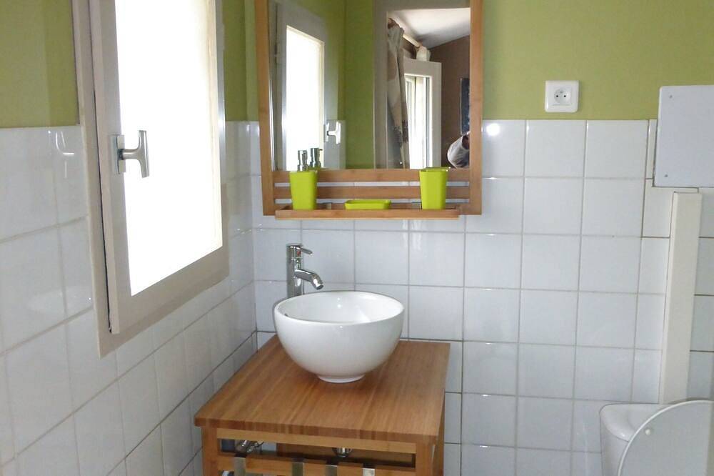 Une Chambre D'Hotes ( Studio )  Piscine Privee  Et Sdb - Petit Dejeuner  Inclus in Lanton, Région d'Arcachon
