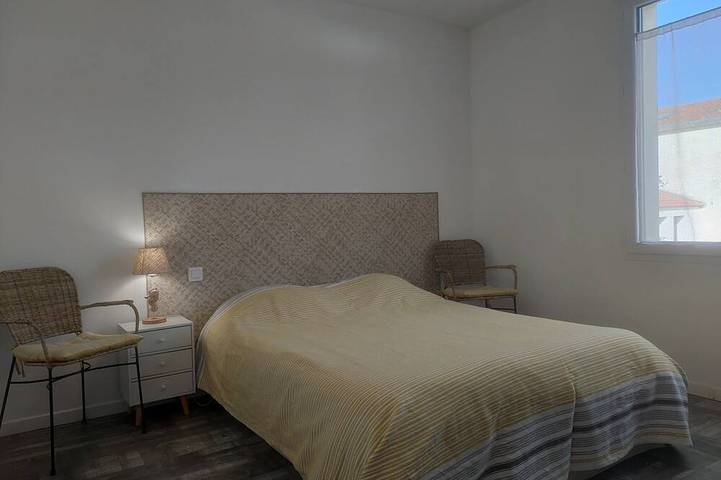 Location de vacances pour 7 personnes dans Le Rocher - 2