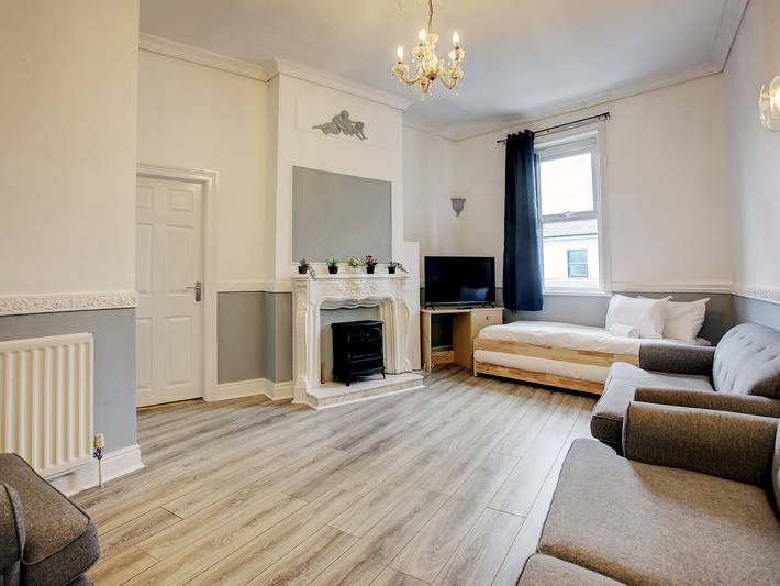Glamping for 10 people in Newcastle upon Tyne