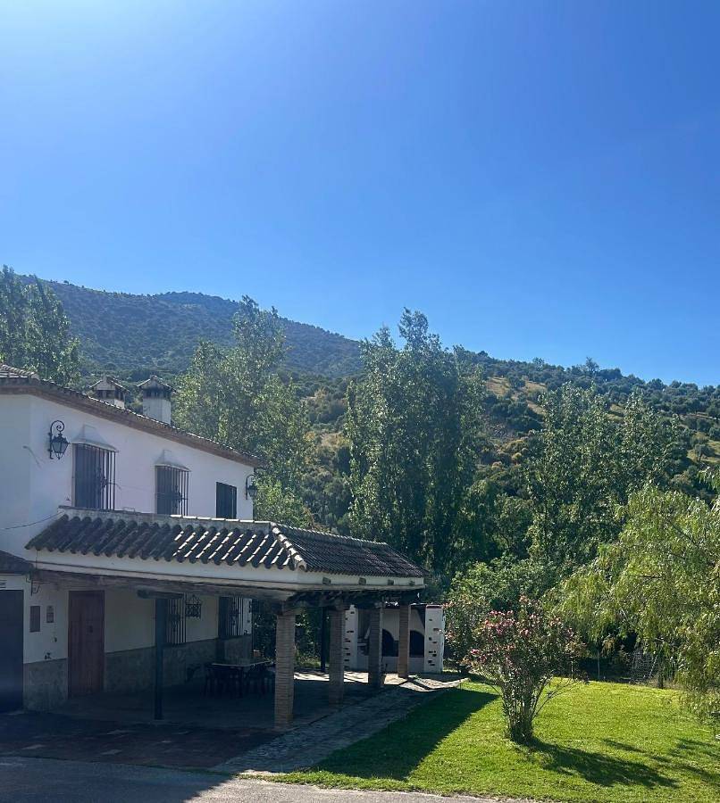 Casa Arroyomolinos-Planta Superior, Frente a "La Playita" in Zahara de la Sierra, Pueblos Blancos