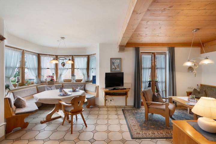 Ferienwohnung für 3 Personen, mit Sauna und Garten im Mittenwald