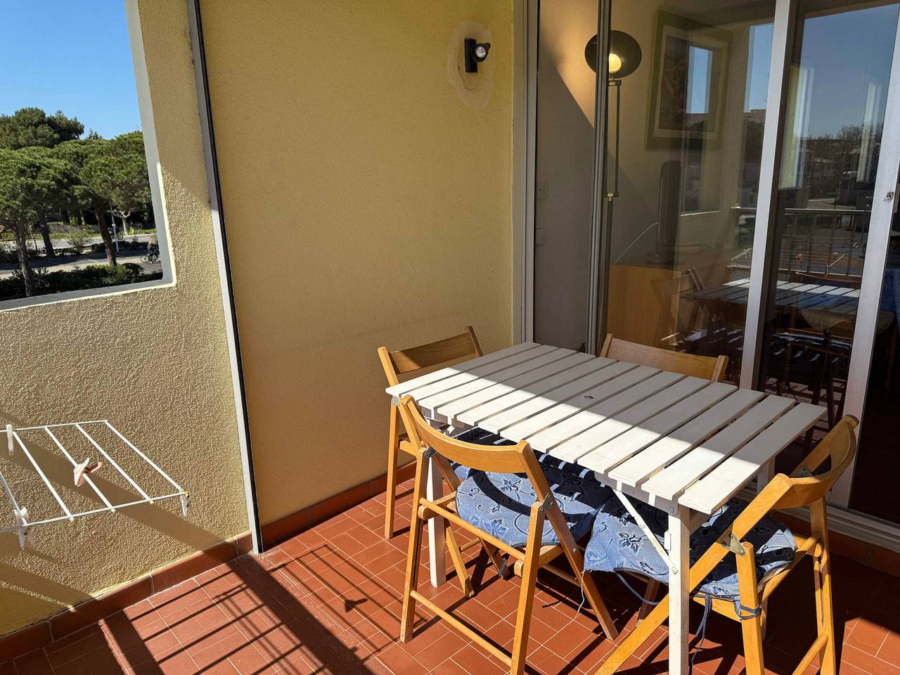 Ganzes Studio, Gruissan: Gemütliches Studio für 4 Pers. mit Loggia, privatem Parkplatz, nahe der Küste in Gruissan (Ville), Gruissan