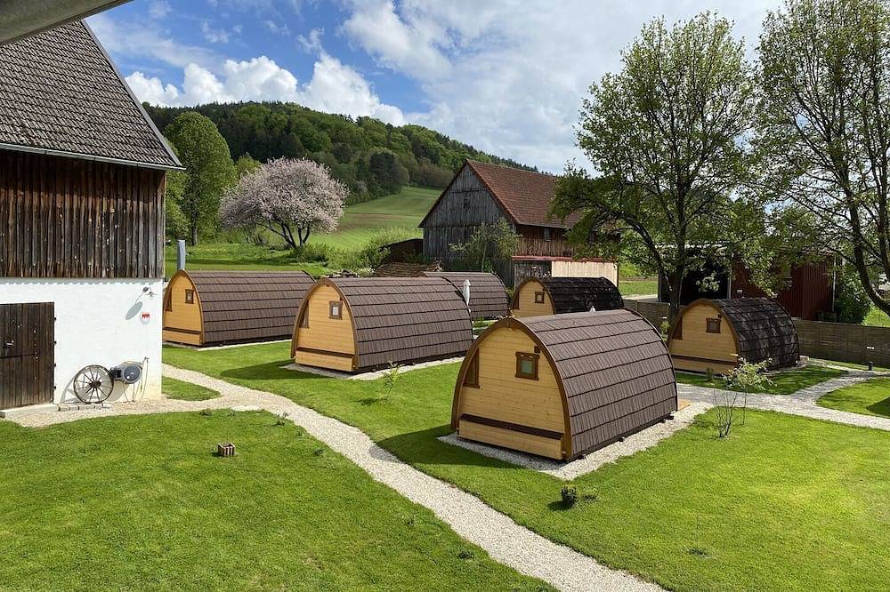 Ein besonderes Übernachtungserlebnis in der kuscheligen Holzhütte in Pottenstein, Frankenalb