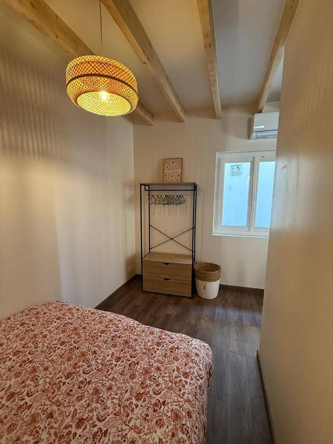 Location de vacances pour 2 personnes, avec terrasse dans Le Breuil-sur-Couze - 4