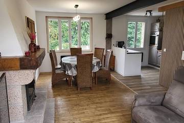 Gîte pour 8 personnes, avec jacuzzi à Champ-du-Boult
