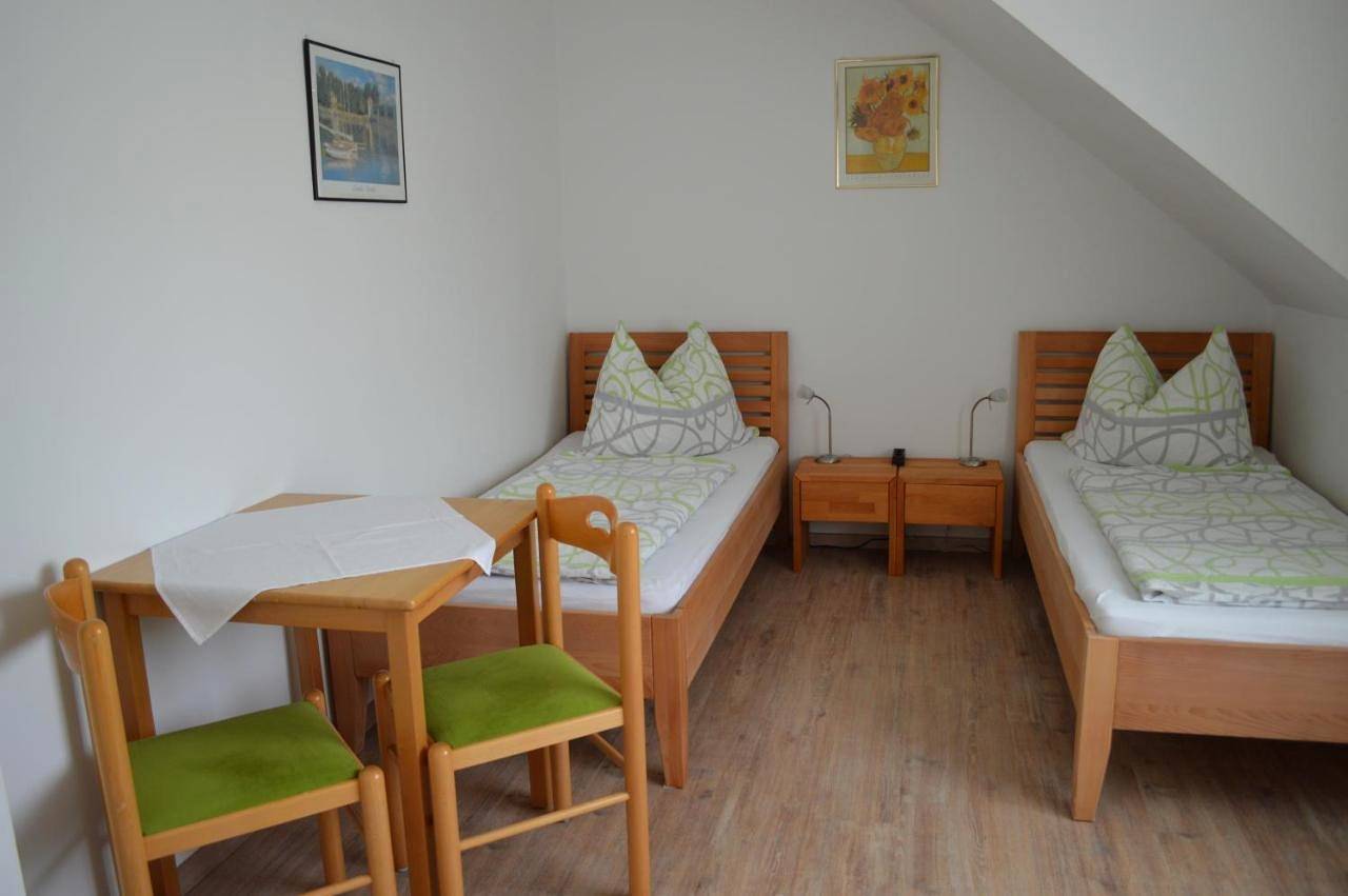 Ganze Ferienwohnung, Frühstückspension Sterr in Lutzmannsburg, Bezirk Oberpullendorf