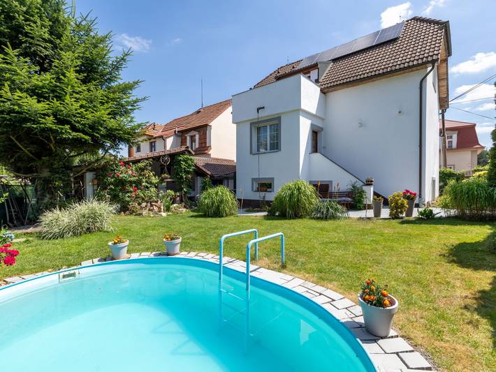 Casa de vacaciones para 4 personas, con vistas además de terraza y jardín - 1