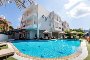 Hôtel pour 2 personnes, avec jardin et piscine ainsi que balcon et vue dans Perdika