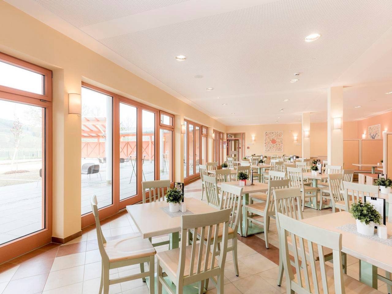 Jufa Hotel Stubenbergsee - Doppelzimmer, Dusche, Wc, Halbpension in Gemeinde Stubenberg, Steirerland