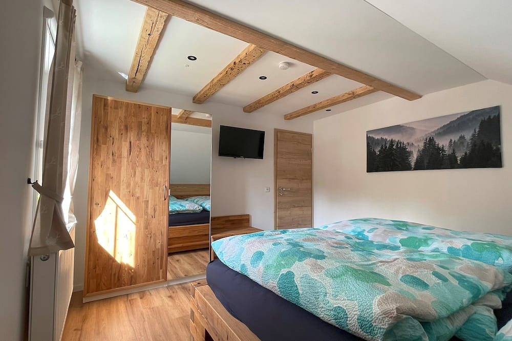 Ganze Wohnung, Ferienhaus mit toller Terrasse - Platz zum Wohlfühlen auf 100qm in Wallenfels, Frankenwald