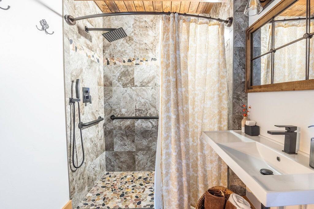 Max's Cabin at Tiny Timbers Resort and Spa! in Rio Grande National Forest