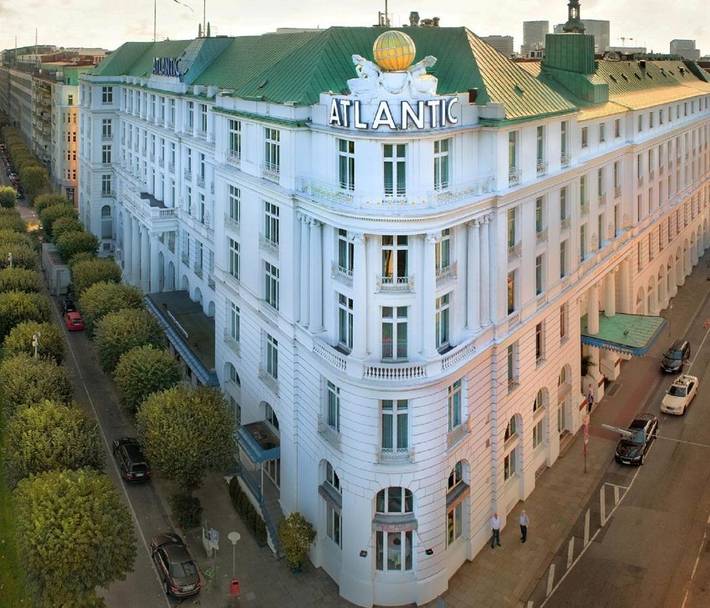 Hotel voor 4 personen, with Terras and Zwembad as well as Sauna in Hamburg