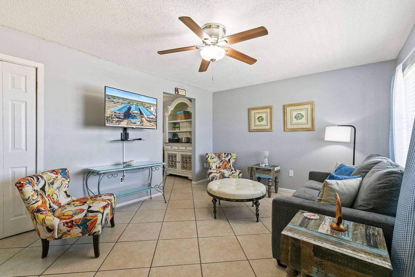 Entire apartment, 2Br Condo w Pool Beach Access and Walk to Hangout in Gulf Shores, Mobile Bay