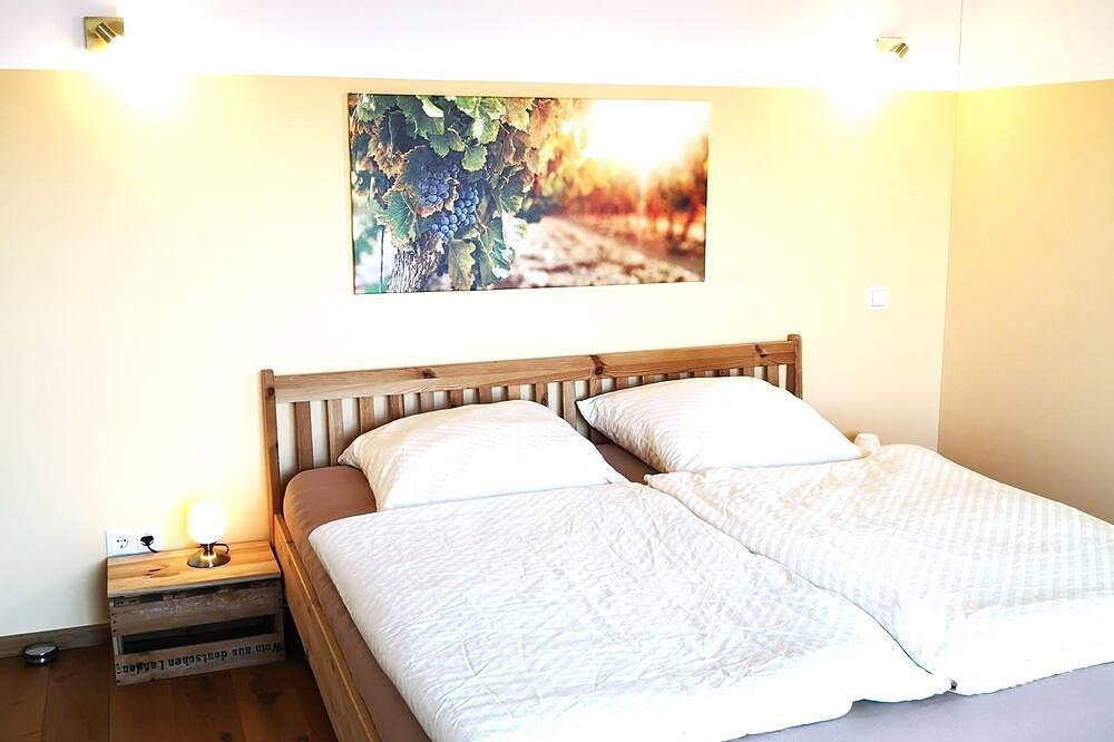Ganze Wohnung, Main Urlaub im Weinberg in Kitzingen, Fränkisches Weinland