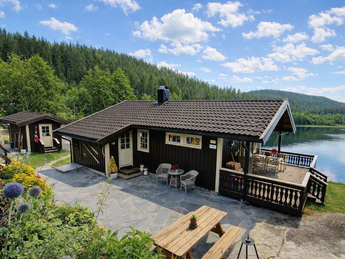 Casa de férias para 6 pessoas, com Terraço e Jardim e ainda Vista para o lago em Noruega