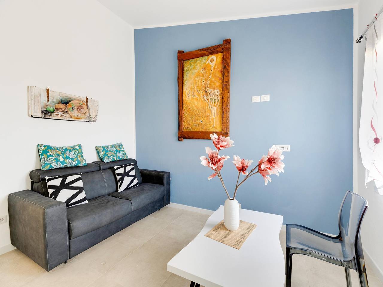 Ganze Wohnung, Mit privater Terrasse, 50m vom Meer in Lu Bagnu, Castelsardo