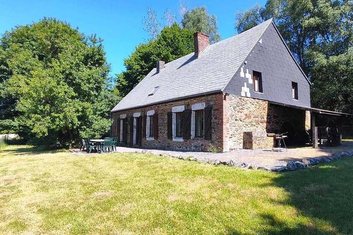 Gîte pour 9 personnes à Brognon