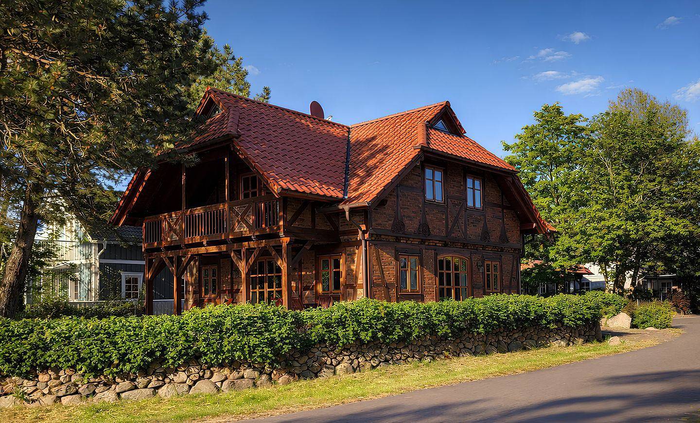 Windhuus–Exklusives Fachwerkhaus am Wieker Bodden mit Sauna und Leuchtturm-Blick in Wiek, Rügen