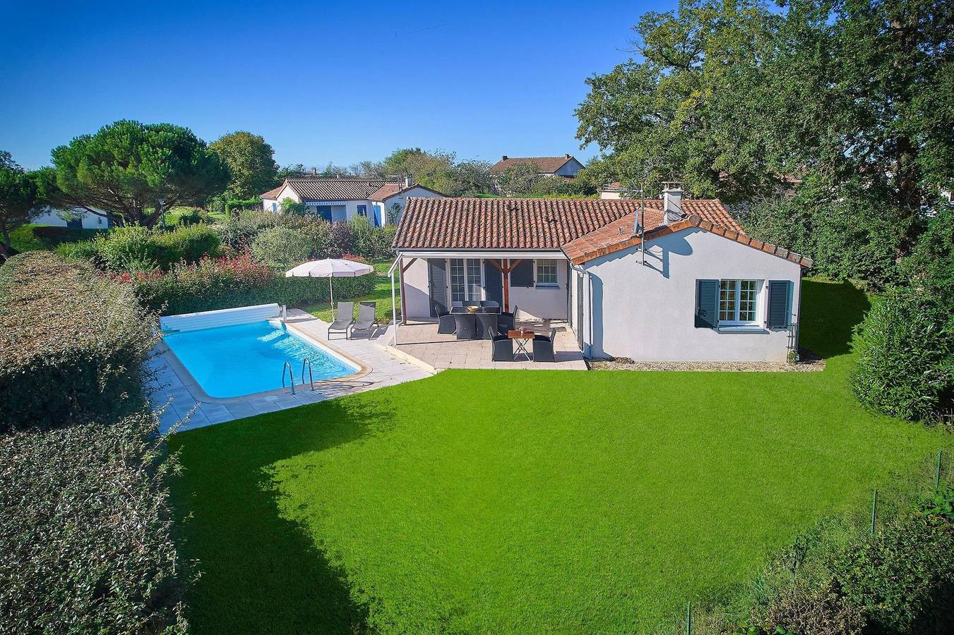 Bourg Est - Vigeliere — Villa 6p. pool in Les Forges, Deux-Sèvres