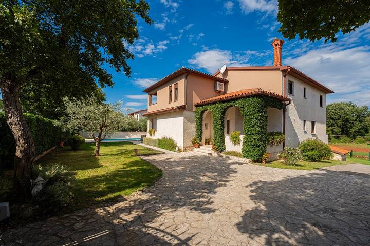 Villa für 5 Personen, mit Pool und Garten, mit Haustier - 1