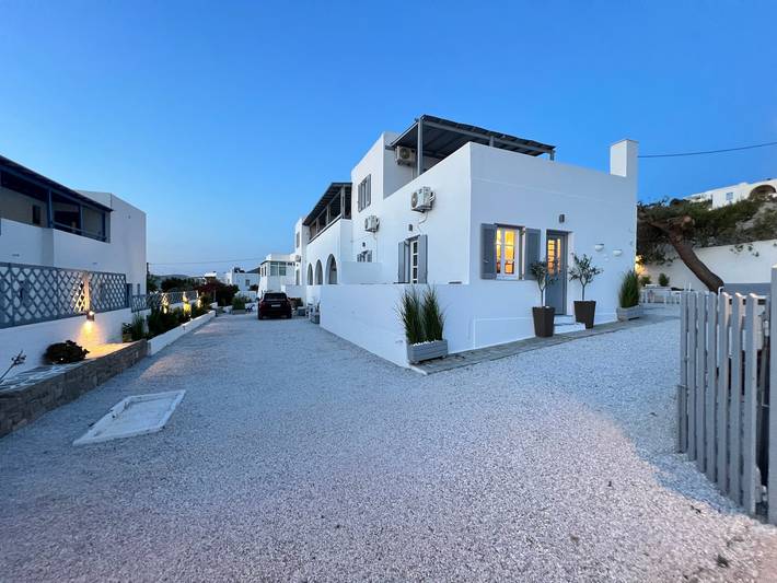 Gîte pour 4 personnes, avec Balcon et Jardin dans Parikiá - 4