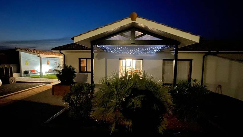 Villa pour 6 personnes, avec jardin et jacuzzi
