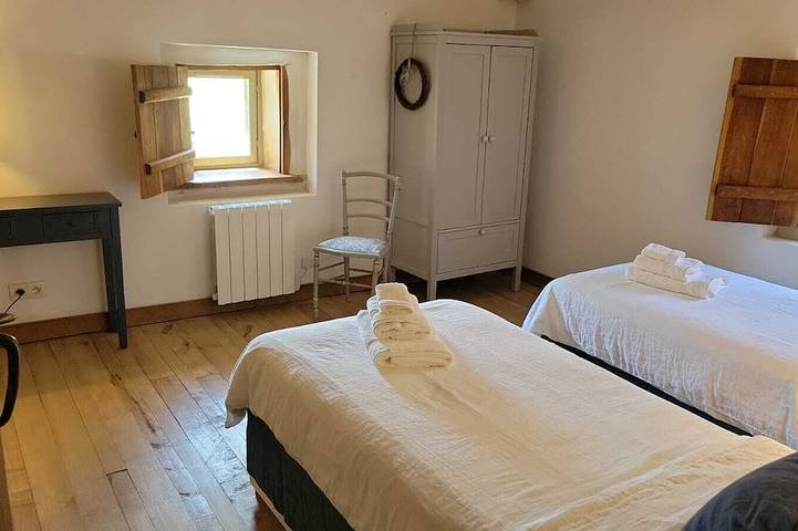 Gîte pour 4 personnes, avec jardin et terrasse à La Caillère-Saint-Hilaire - 4