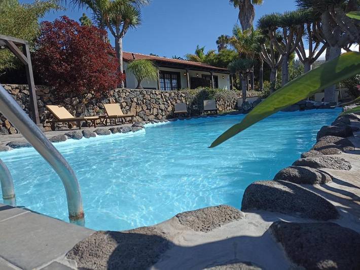 Casa rural para 2 personas, con Terraza y Jardín además de Piscina y Vistas en La Palma