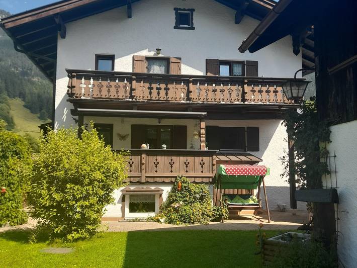 Ferienwohnung für 2 Personen, mit Balkon in den Ammergauer Alpen - 2