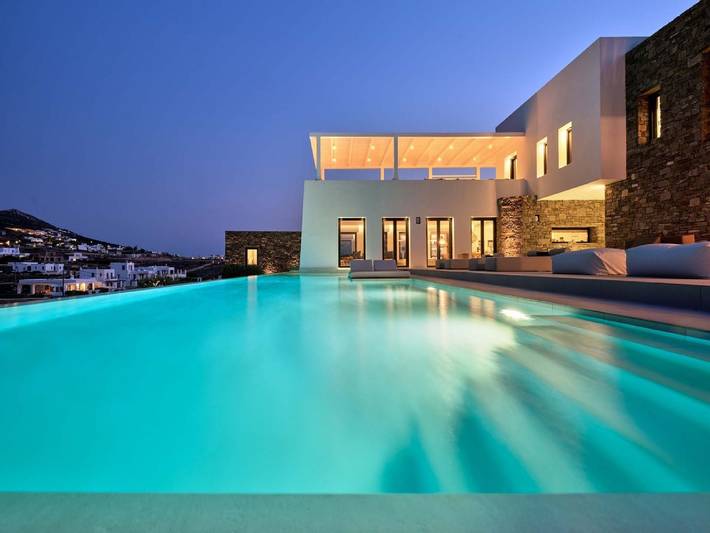Villa pour 16 personnes, avec jardin et vue sur l’océan dans Paros