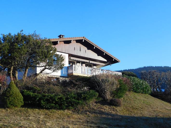 Chalet pour 6 personnes, avec terrasse ainsi que jardin et vue sur le lac, animaux acceptés à Gérardmer - 3