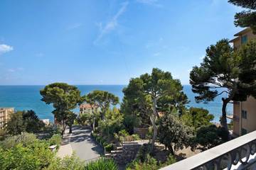 Vacation Rental for 6 Guests in Imperia, Ligurian Alps, Picture 1