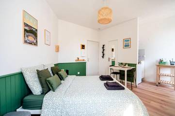 Gîte pour 2 personnes, avec vue dans Thermes Berot