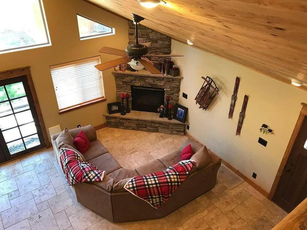 Log Cabin for 10 Guests in Coconino National Forest, Arizona