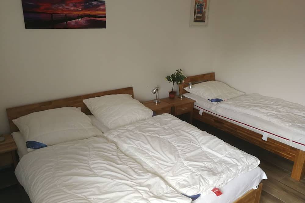 Ganze Wohnung, Wohnung mit Terrasse, Grill und Garten in Calw, Nordschwarzwald